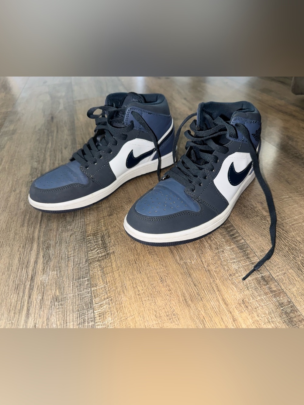 Nike Men’s High-Top Sneakers in Navy and White